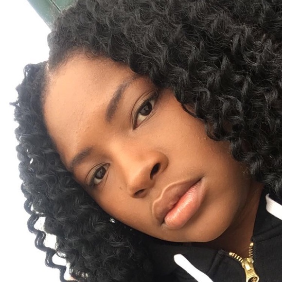 Meet your Posher, Niecy - Picture 1 of 1